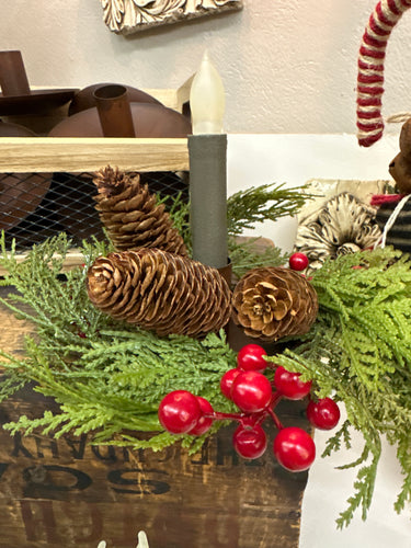 Mixed Cedar and Red Berry Candle Ring