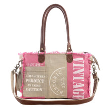 Load image into Gallery viewer, Queen Creek Crossbody Bag in Pink