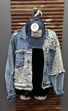 Load image into Gallery viewer, Washed Leopard Contrast Denim Jacket