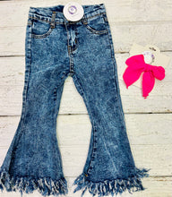 Load image into Gallery viewer, Fringe Jeans