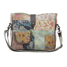 Load image into Gallery viewer, Le Fleur Shoulder Bag