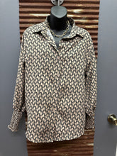 Load image into Gallery viewer, Khaki Pattern Button Up Blouse