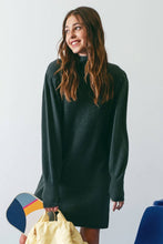 Load image into Gallery viewer, Green Puff Sleeve Knit Sweater Dress