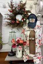 Load image into Gallery viewer, Floral Collared Button Top