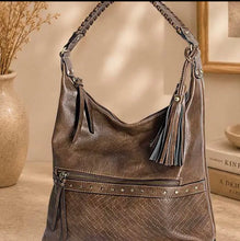 Load image into Gallery viewer, Laredo Purse Chestnut Brown