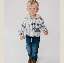Load image into Gallery viewer, Mommy and Me Cream and Navy Plaid Flannel