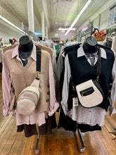 Load image into Gallery viewer, Vintage V-Neck Sweater Vest Tan