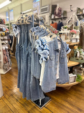 Load image into Gallery viewer, Denim Vest