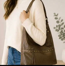 Load image into Gallery viewer, Laredo Purse Chestnut Brown