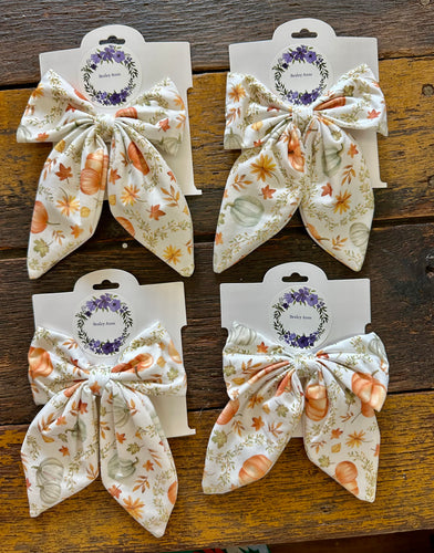 Pumpkin Bow