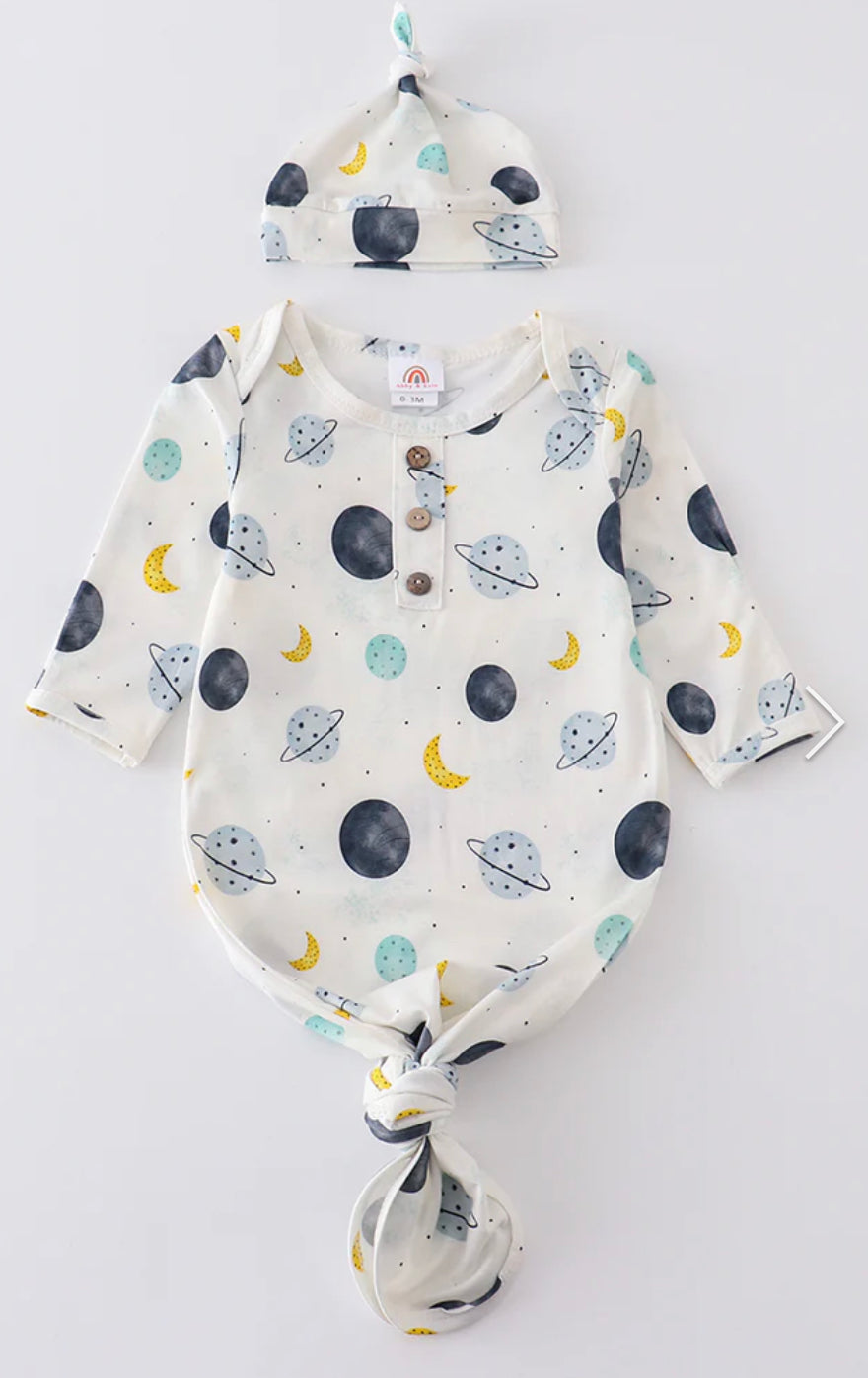 Bamboo Planet Gown & Hat