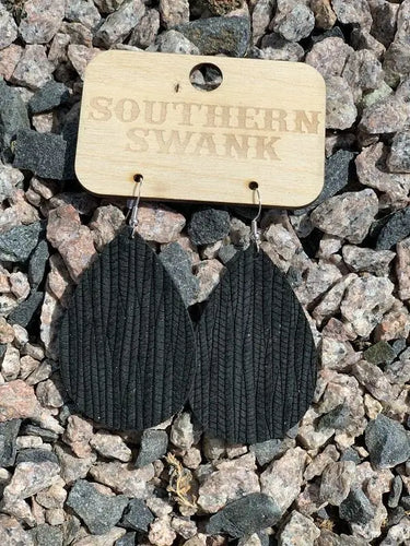 Molly Black Earrings