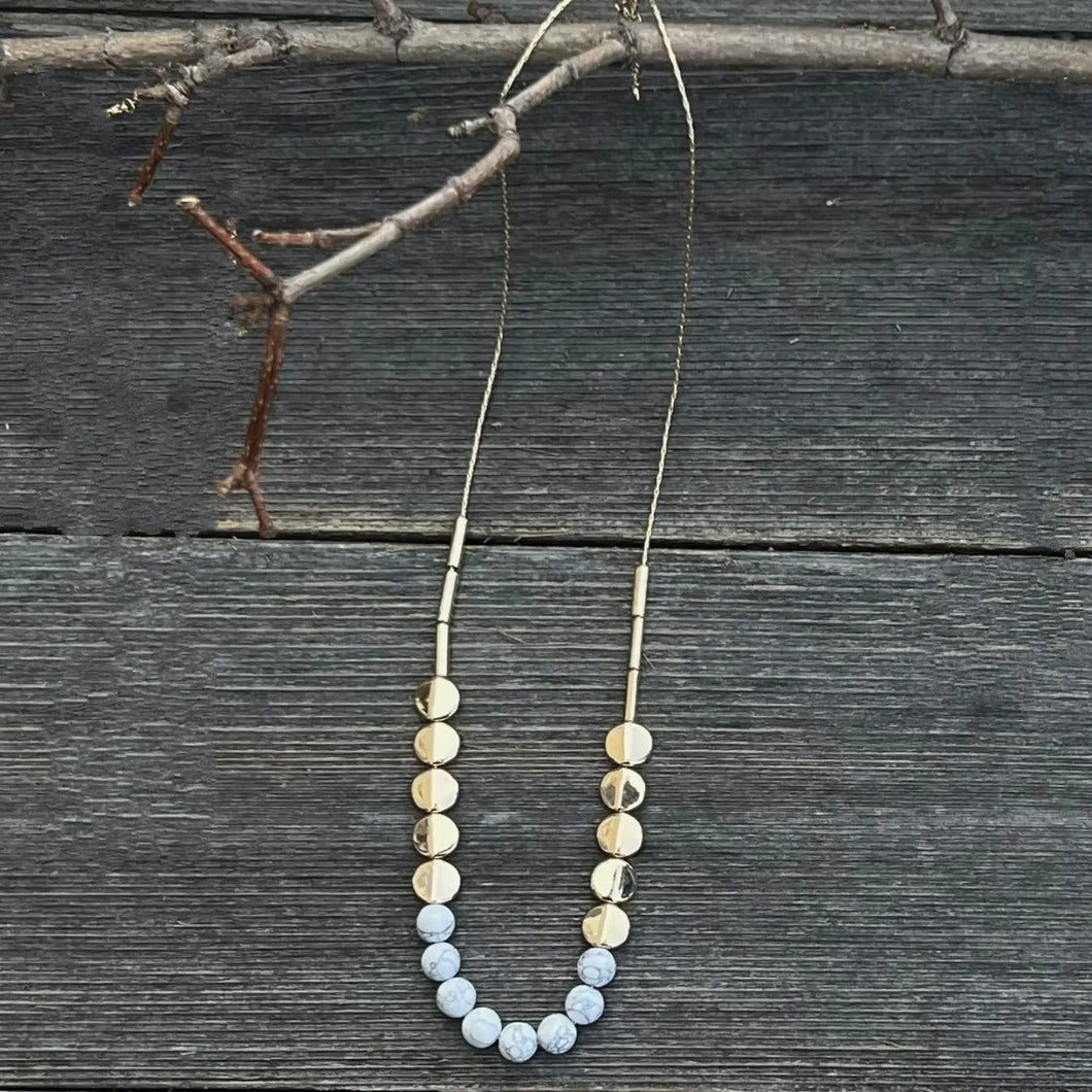 Howlite Stone & Gold Disc 28
