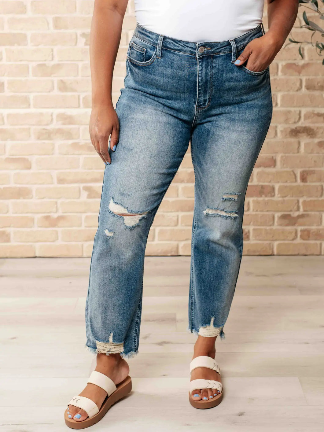 Judy Blue Distressed Cropped Jeans