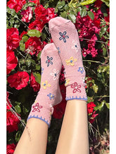 Load image into Gallery viewer, Floral Socks