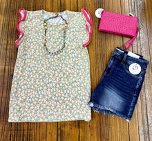 Load image into Gallery viewer, Mint Floral Ruffle Sleeve Top