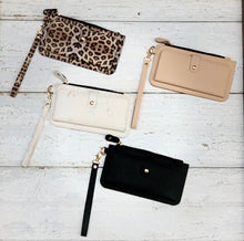 Load image into Gallery viewer, Wristlet Wallet