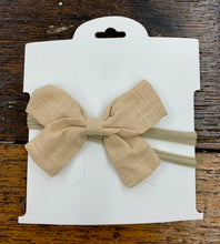 Load image into Gallery viewer, Linen Bows