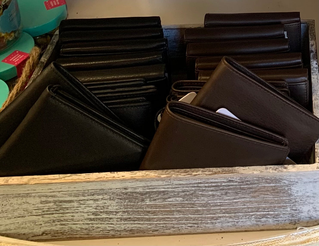 Men’s Leather Bifold Wallet