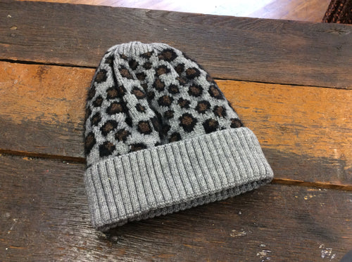 Girls Gray Leopard Hat